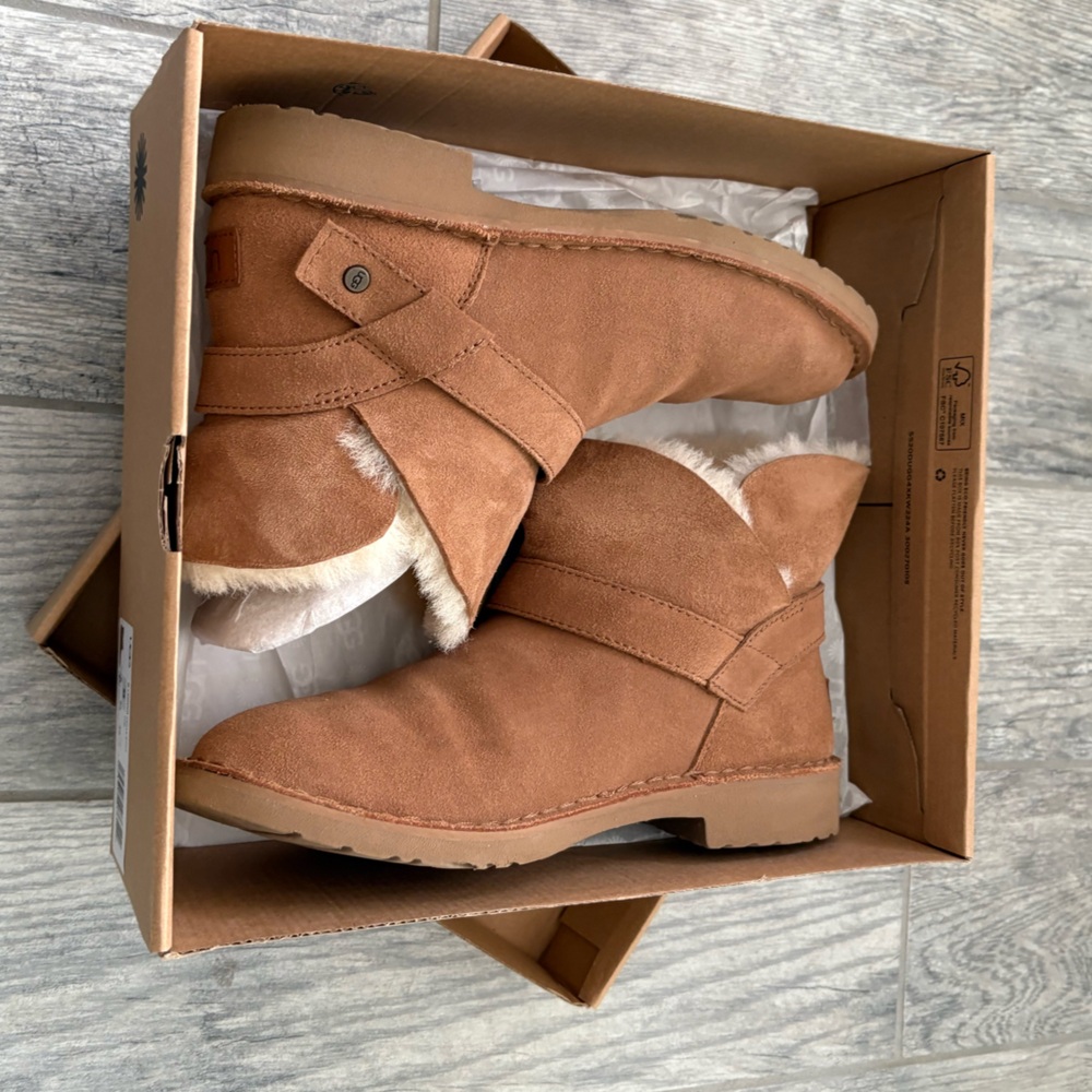 Ugg zariyah ankle boot